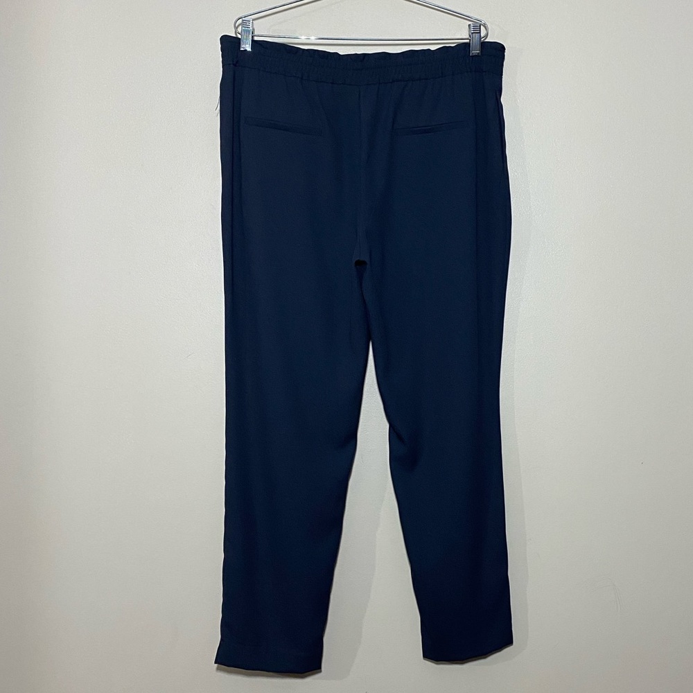 - NWOT Zara light weight Crop  pants size xl